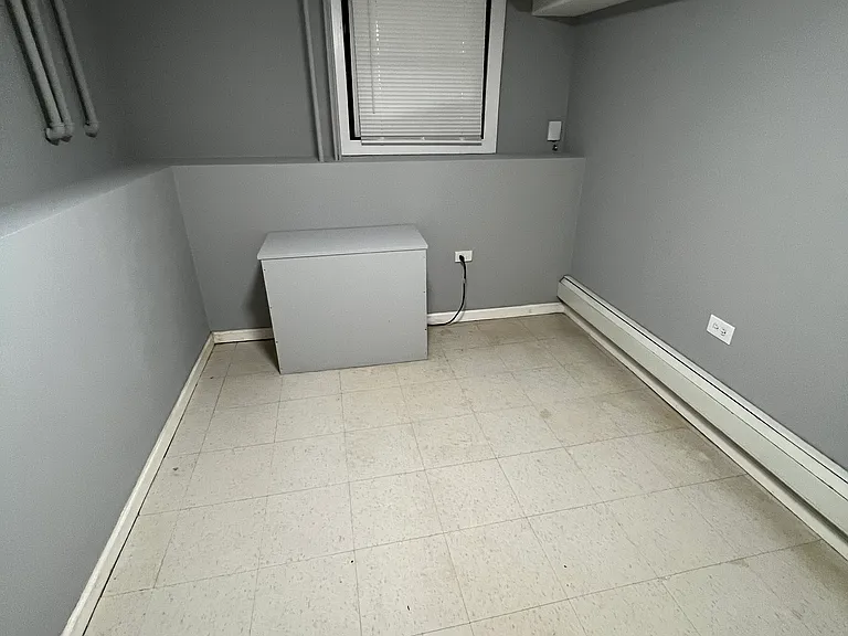 4127 N Lawndale Ave — Photo 6