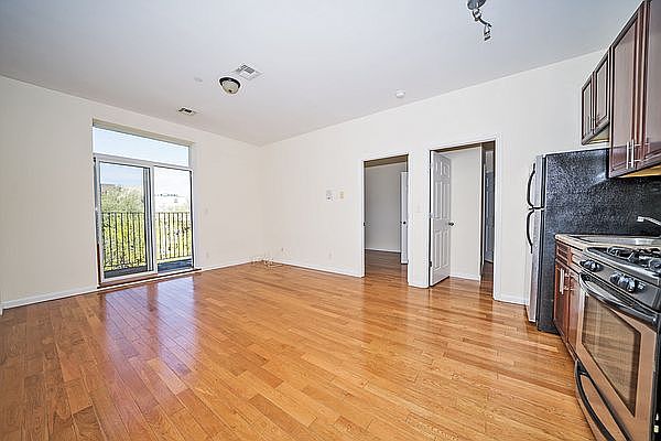 1st image of 187 Clifton Pl APT 4F