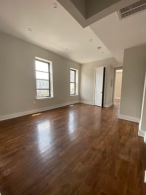 Rented by The Brokerage Group LLC | media 51