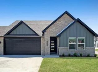 10221 NW 28th Ter, Yukon, OK 73099
