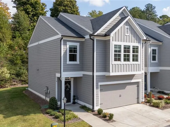 137 Millers Ln, Calhoun, GA 30701