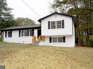 2749 Old Farm Rd, Atlanta, GA 30349