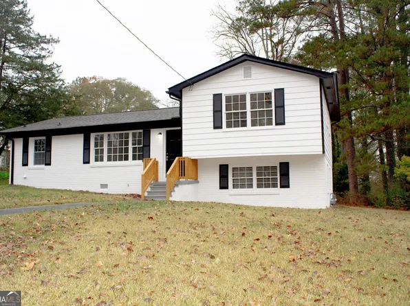 2749 Old Farm Rd, Atlanta, GA 30349