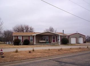 903 N 3rd Ave, Minneapolis, KS 67467