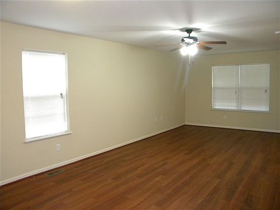 Family Room (vary by model)