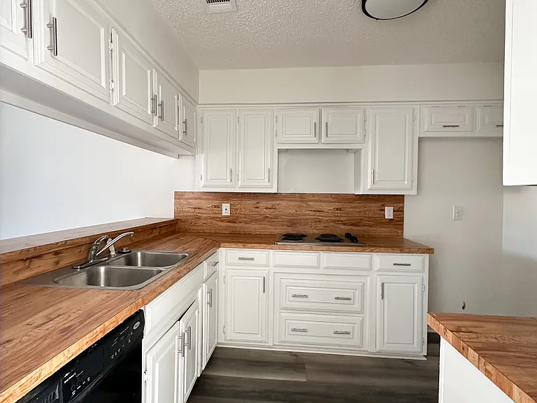 120 Wildwood Dr #120 — Photo 5