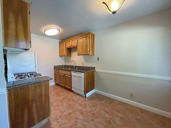 5th image of 6330 Havenside Dr APT 12