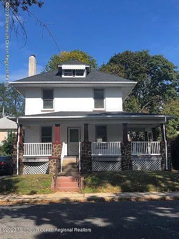 305 Hume St