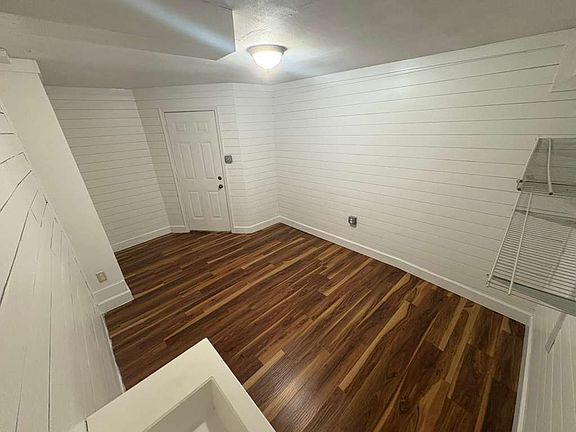 3rd image of 1610 Taylor Gaines St