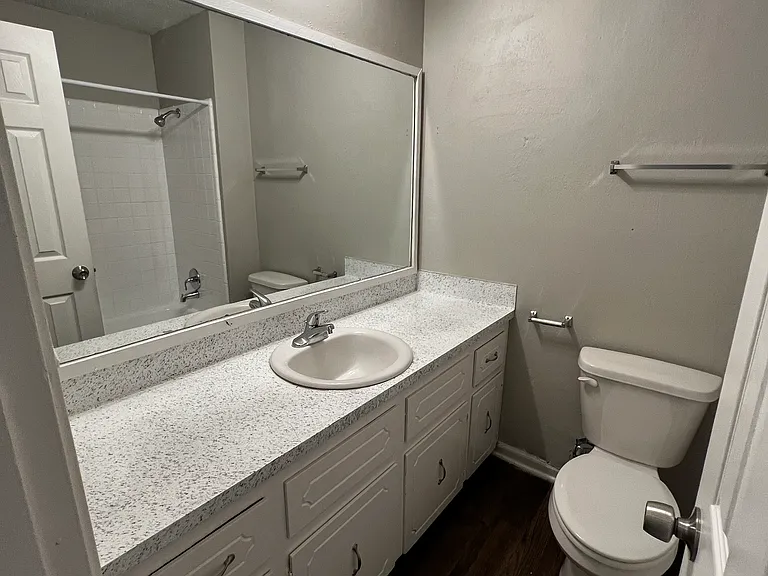 8803 Patricia Lynn Ln — Photo 23