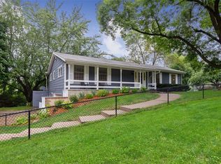 3806 Indiandale Cir SE, Cedar Rapids, IA 52403