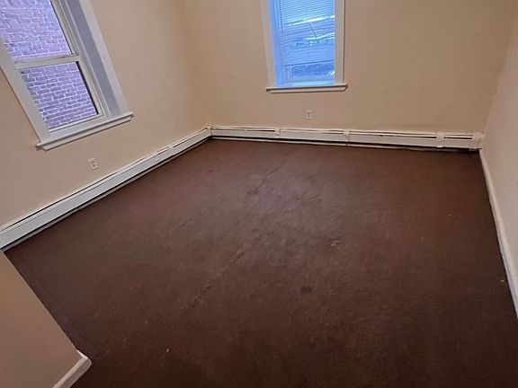 5th image of 82 S Harrison St APT 4