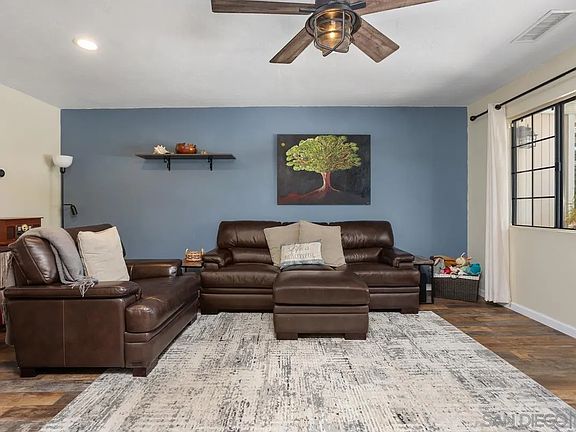 5th image of 25252 Kerri Ln
