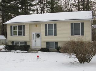 11 Mockingbird Ln, Queensbury, NY 12804