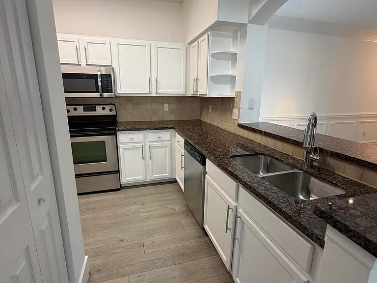 275 Murcia Dr #208 — Photo 49