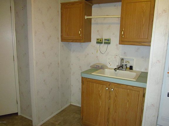 5th image of 3730 E Beaver Creek Rd