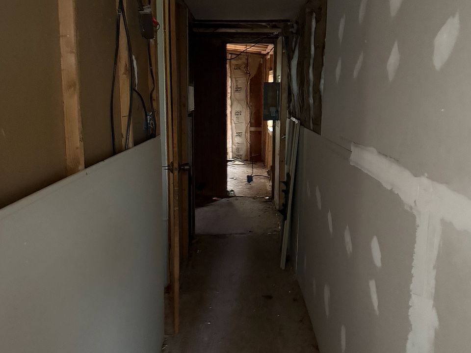 2nd image of 21 Grizzard St