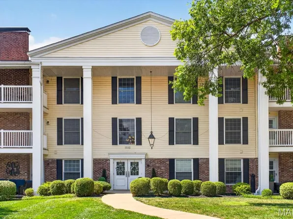 1512 Bedford Forge Ct APT 14, Chesterfield, MO 63017