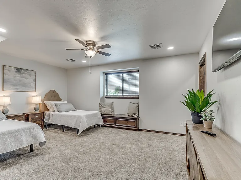 11804 Volterra Way — Photo 21