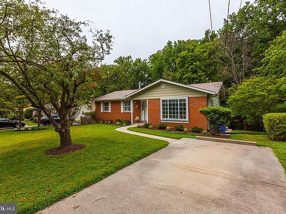 2nd image of 14220 Arctic Ave