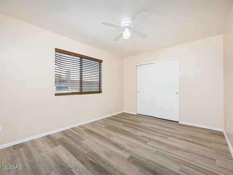 2352 W Ireton Rd — Photo 11