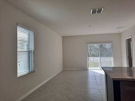 4th image of 366 Caryota Ct