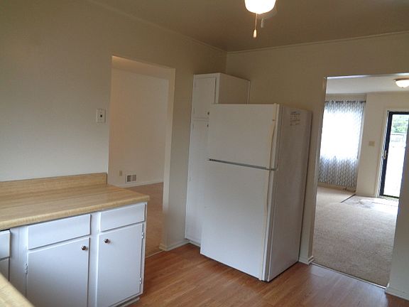 5th image of 907 Bricker Blvd