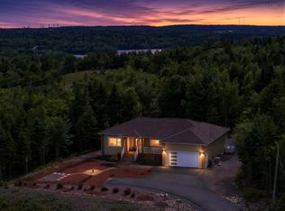 156 Magenta Dr, Halifax, NS B4E0M7