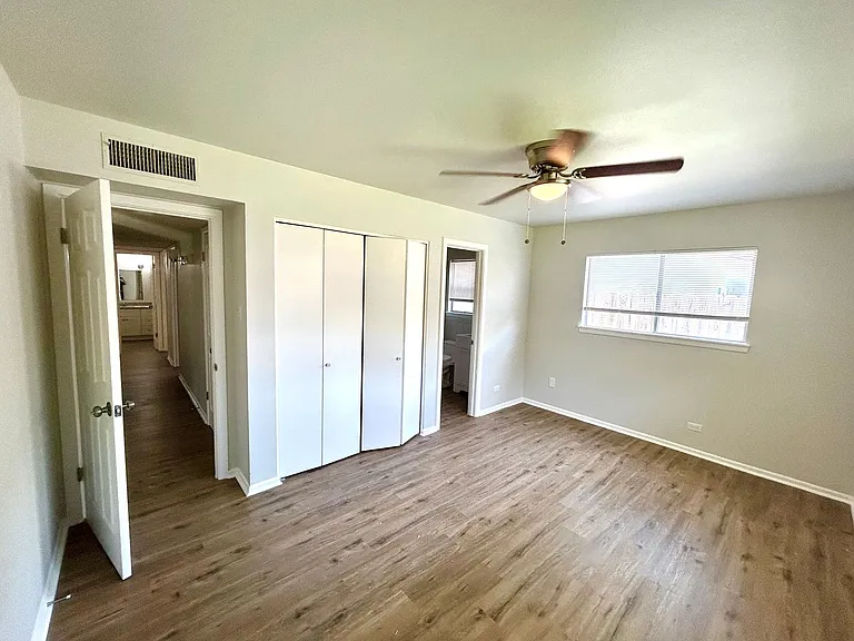116 Roundtree Dr — Photo 7
