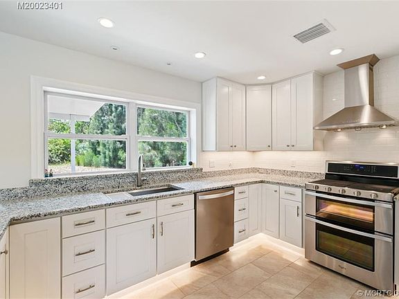 5th image of 8035 SE Mansion Ln