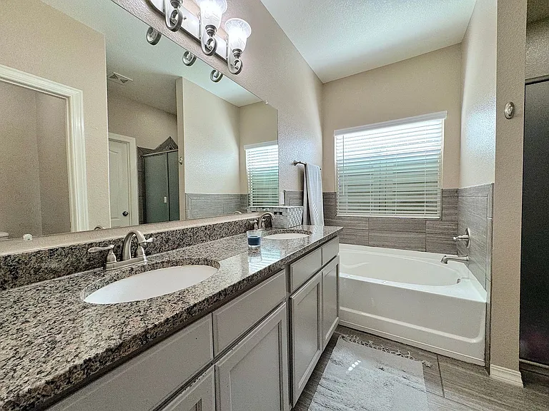 12160 Cherry Wood Ln — Photo 15