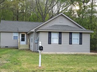 1101 Carys Chapel Rd, Yorktown, VA 23693