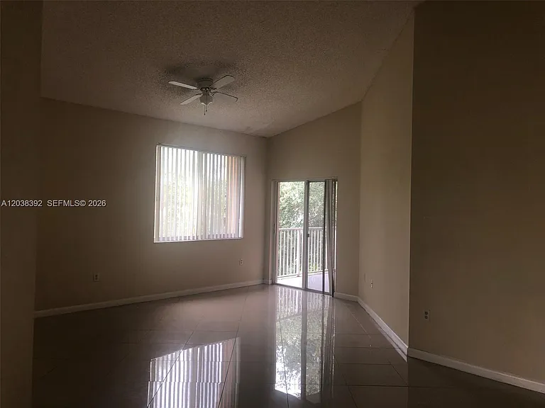 6992 SW 39th St #I101 — Photo 2