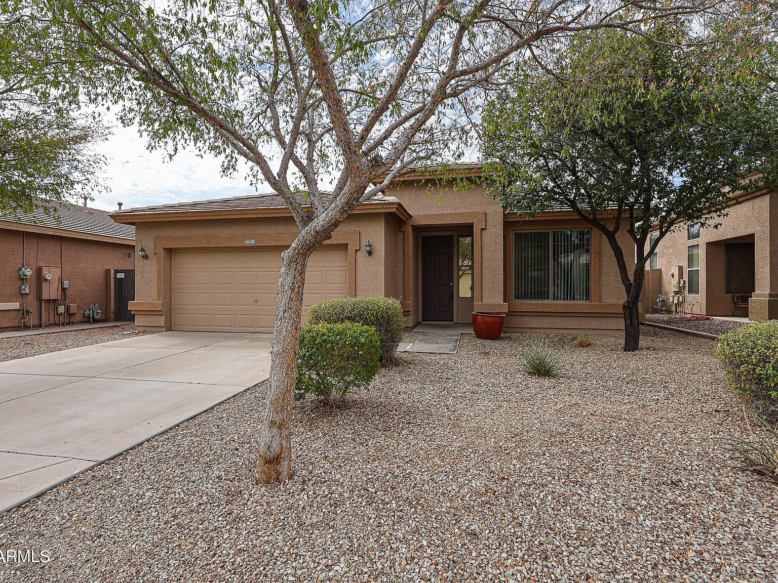 4 bed, 2.0 bath, 2011 sqft, $2,200 — Photo 3