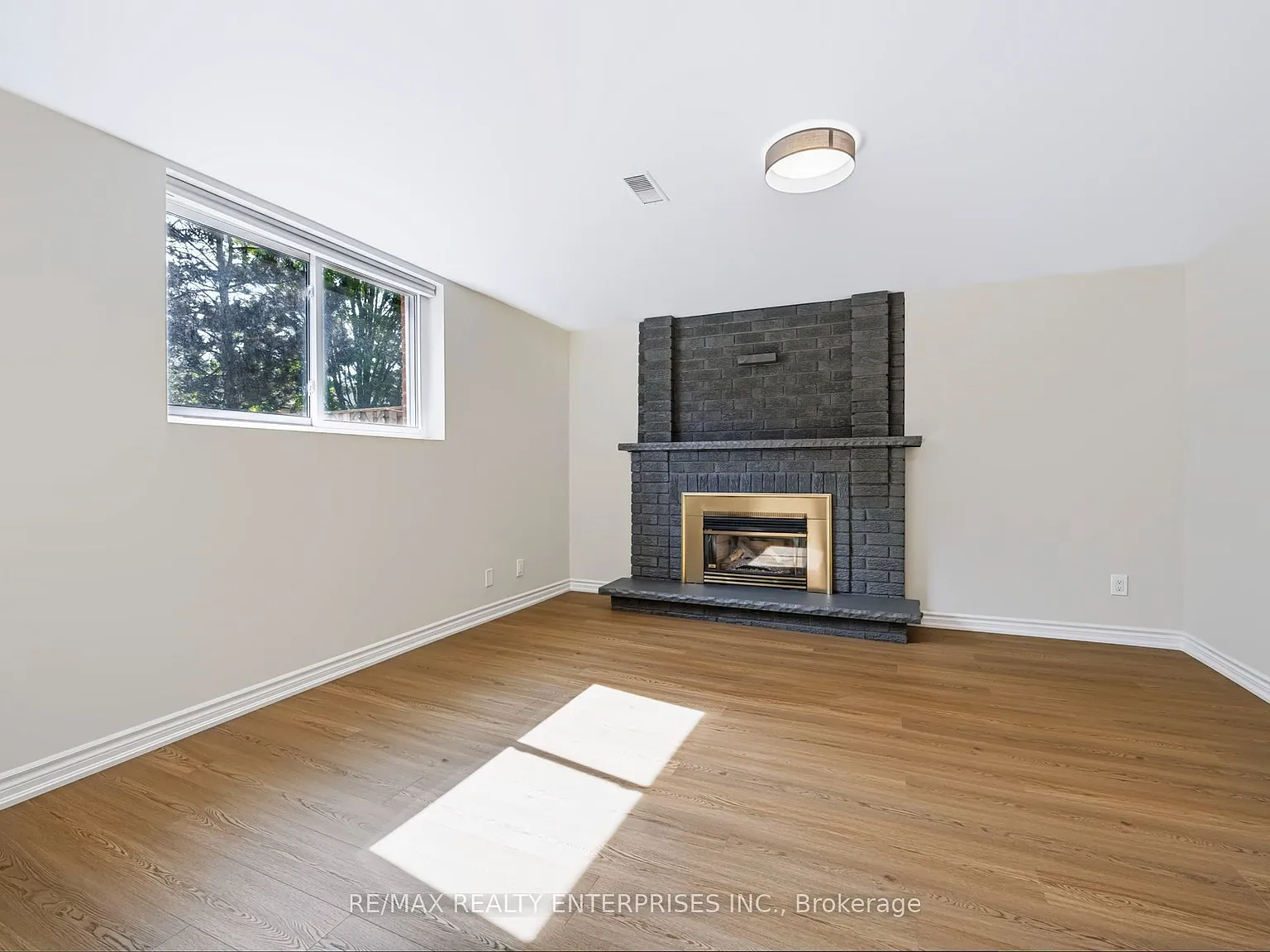 2 bed, $2,300 — Photo 3