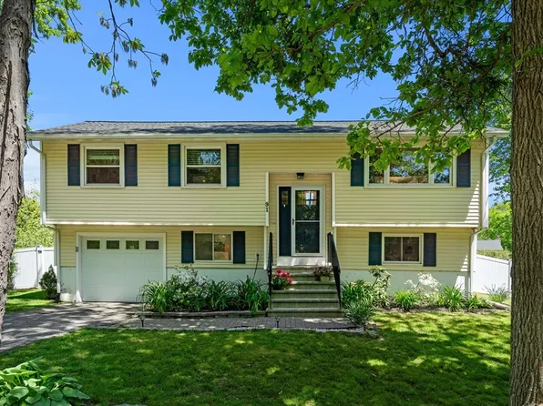91 Turkey Hill Rd, Newburyport, MA 01950