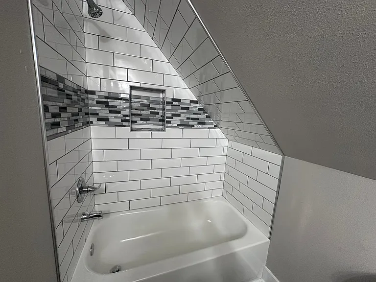 3307 N 42nd St — Photo 22