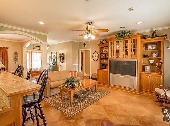 4th image of 5751 Dene Dr