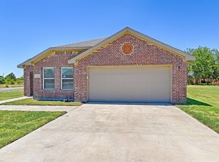2916 Emma Ln, Mabank, TX 75147