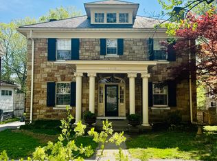 1216 Richmond Rd, Lexington, KY 40502