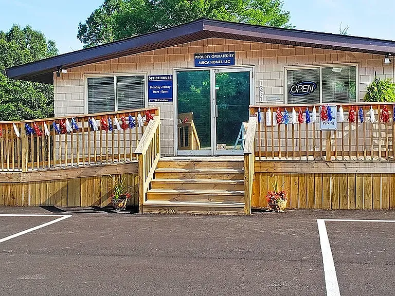 Dogwood MHP — Photo 5