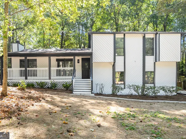 1052 Stone Mill Way, Lawrenceville, GA 30046
