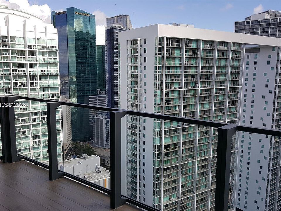 1st image of 68 SE 6th St #3305