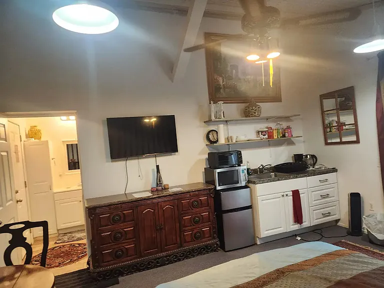 3058 Hill Valley Dr — Photo 10