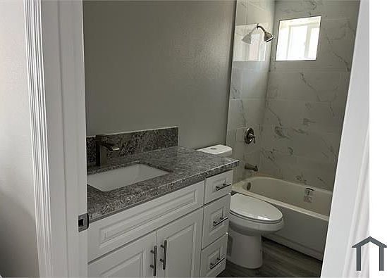 5th image of 1959 1/2 Colonia Pl