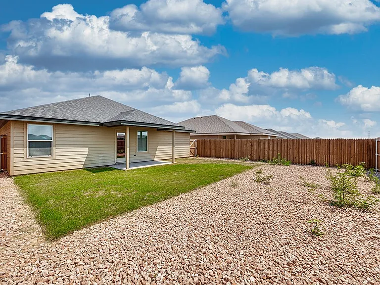 8210 E County Road 111 — Photo 21