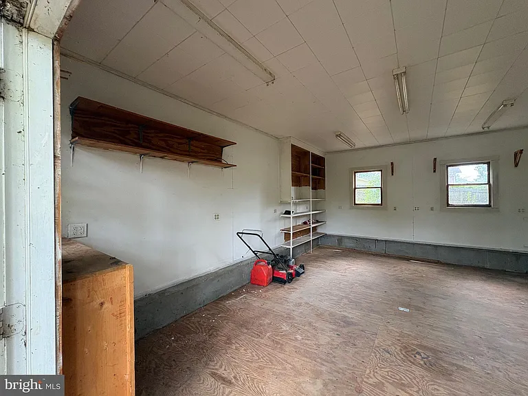 5725 Nevada St — Photo 16