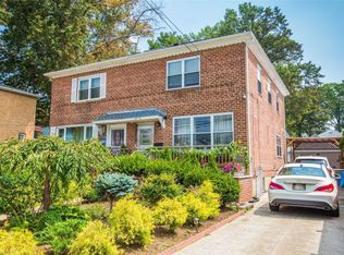 4215 196th St, Flushing, NY 11358