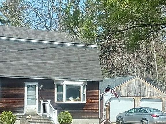 2nd image of 5 Peninsula Dr