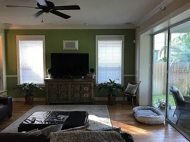 4011 W Santiago St — Photo 2